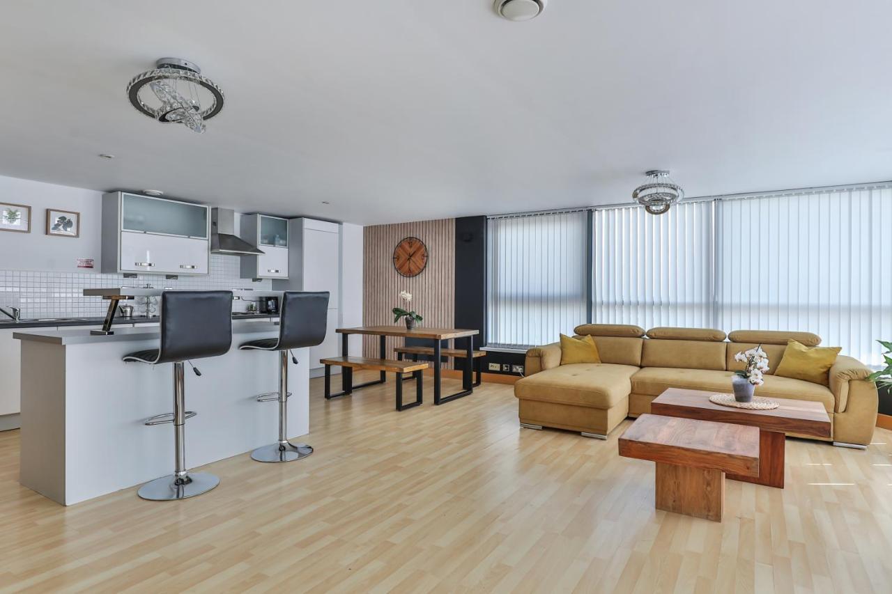 Leeds Most Stunning Penthouse! - Sleeps 8 Apartment ภายนอก รูปภาพ