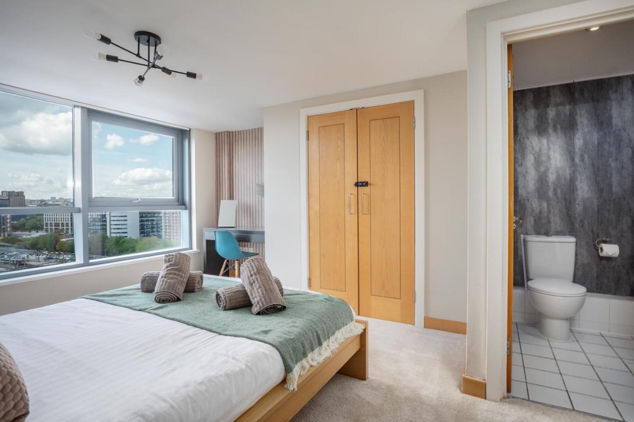 Leeds Most Stunning Penthouse! - Sleeps 8 Apartment ภายนอก รูปภาพ